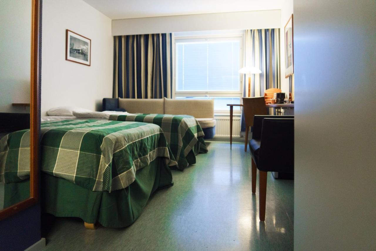 West Side Hotel Турку Экстерьер фото