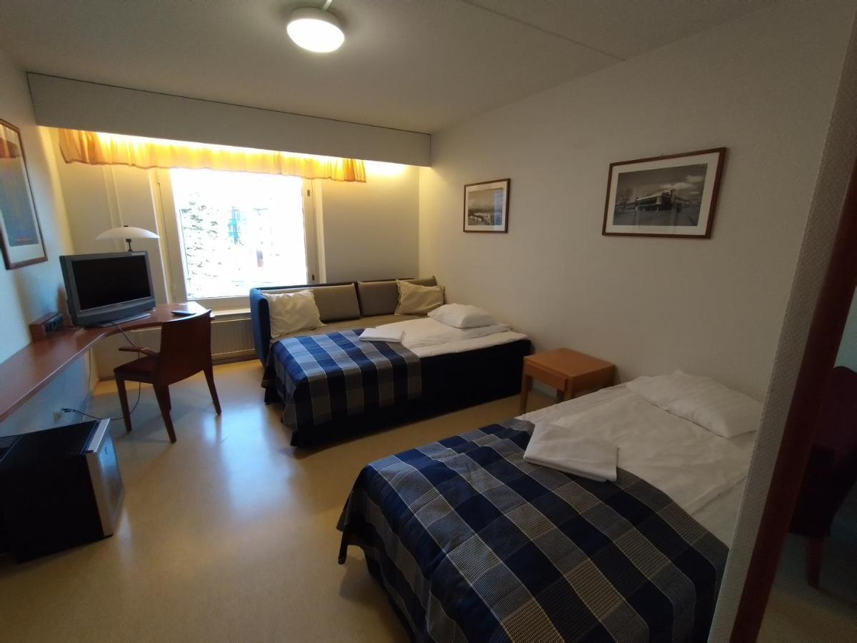 West Side Hotel Турку Экстерьер фото